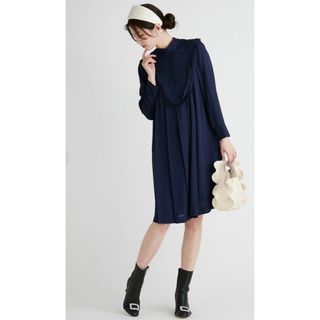 theory - ふんり Aライン フレアー アシンメトリーワンピース ベージュ theory - ふんり Aライン フレアー アシンメトリーワンピース ベージュ