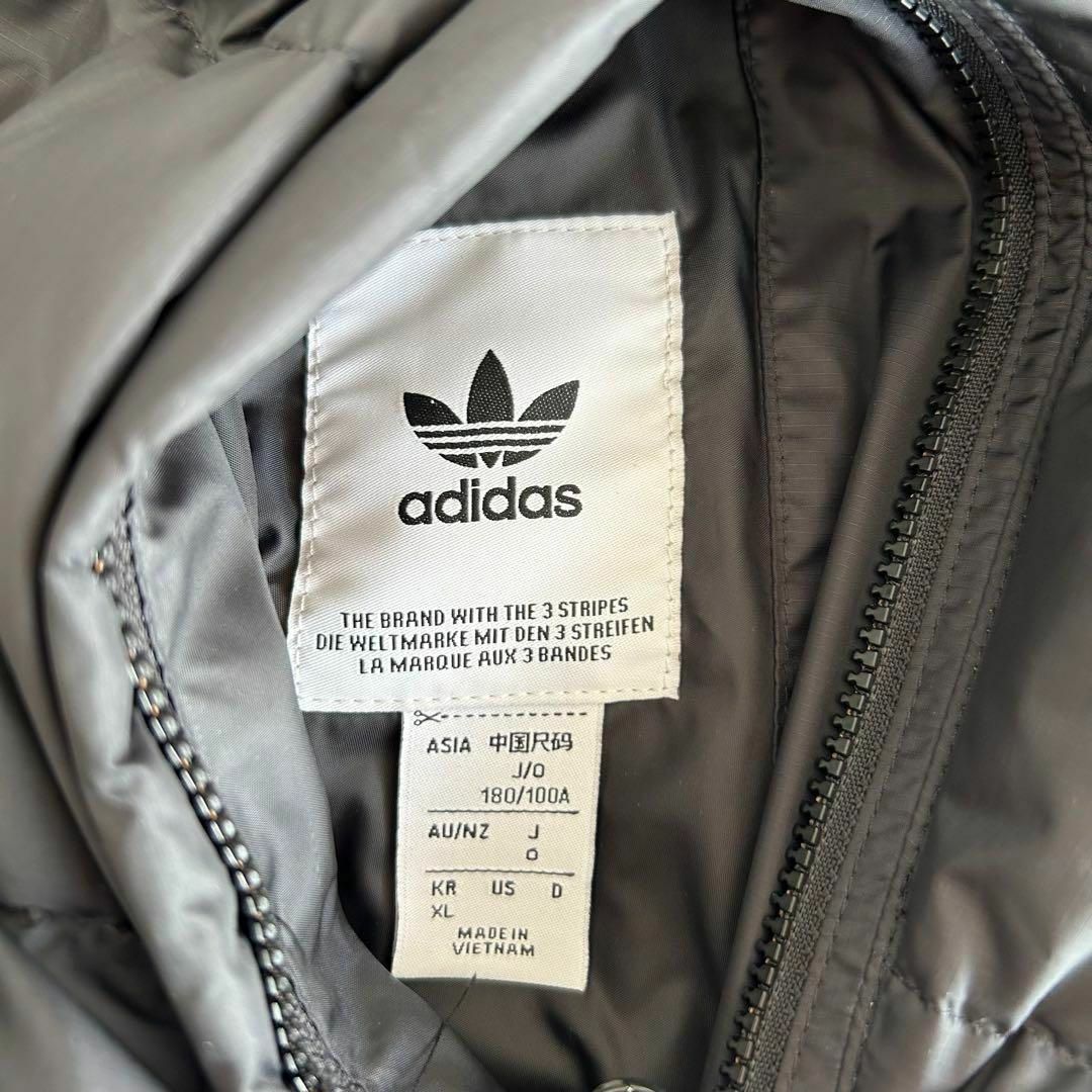 adidas(アディダス)のアディダスオリジナルス ダウンジャケット XL 黒 ブラック リバーシブル 刺繍 メンズのジャケット/アウター(ダウンジャケット)の商品写真