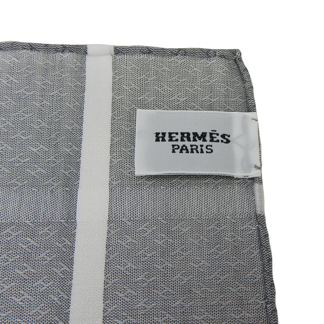 Hermes(エルメス)の【中古】【未使用展示品】エルメス ハンカチーフ ジャカード H コットン100％ グレー 普段使い 小物 ユニセックス メンズ レディース 男性 女性 HERMES handkerchief gray レディースのファッション小物(ハンカチ)の商品写真