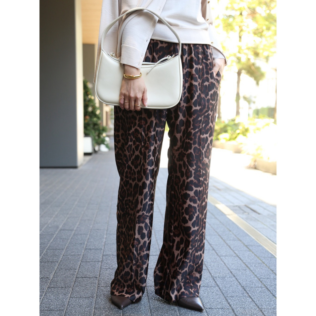 DEUXIEME CLASSE(ドゥーズィエムクラス)のDeuxieme Classe leopard easy パンツ レディースのパンツ(カジュアルパンツ)の商品写真