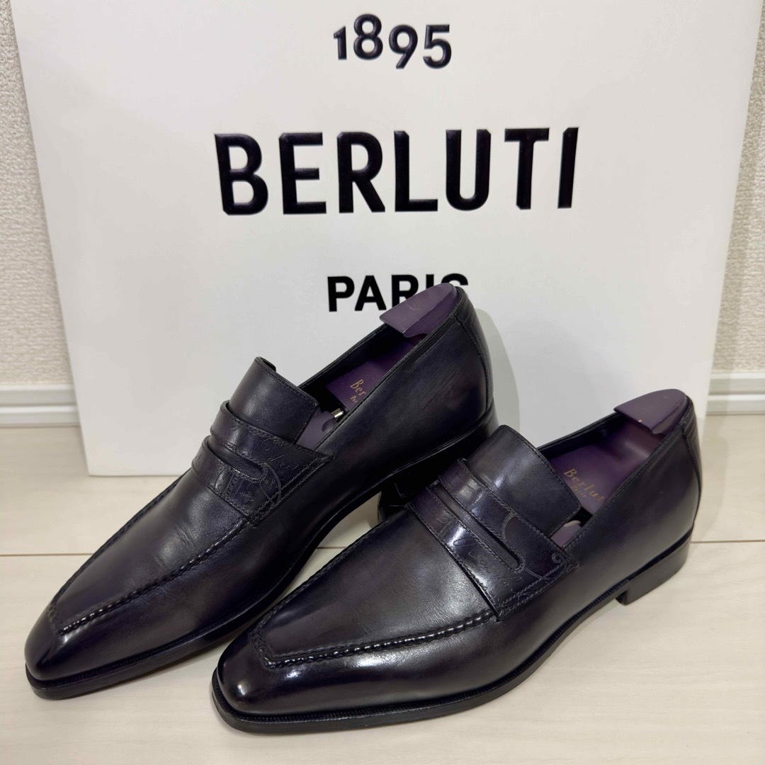 Berluti(ベルルッティ)の特注 定価52.5万円 ベルルッティ アンディ スクリットレザー ローファー メンズの靴/シューズ(ドレス/ビジネス)の商品写真