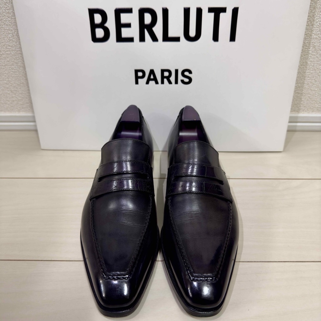 Berluti(ベルルッティ)の特注 定価52.5万円 ベルルッティ アンディ スクリットレザー ローファー メンズの靴/シューズ(ドレス/ビジネス)の商品写真