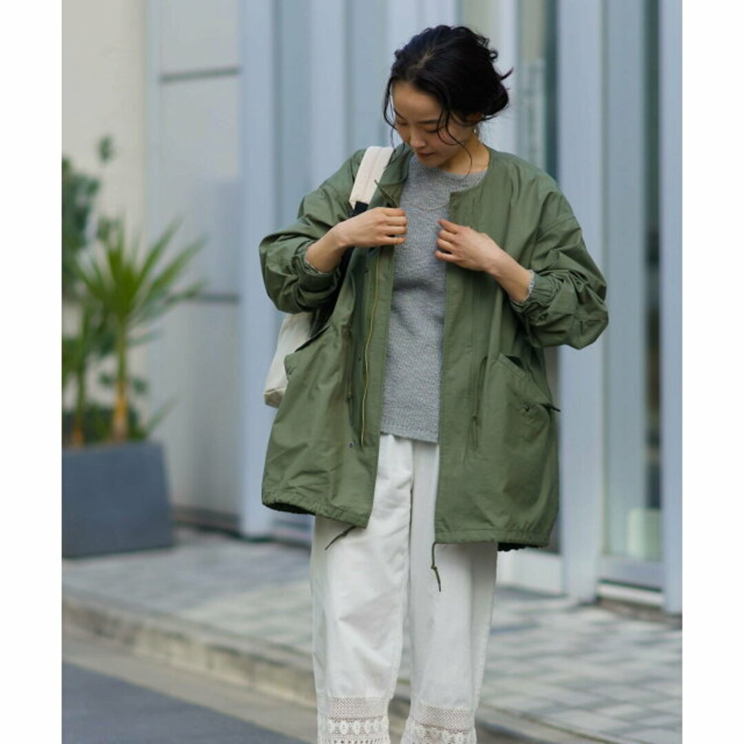 URBAN RESEARCH DOORS(アーバンリサーチドアーズ)の【KHAKI】ノーカラーモッズコート レディースのジャケット/アウター(モッズコート)の商品写真