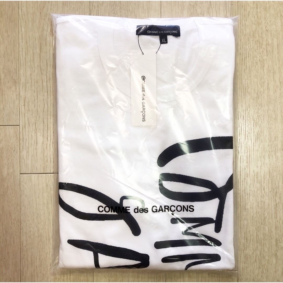 COMME des GARCONS(コムデギャルソン)のラスト1コムデギャルソン青山本店限定 ロゴTシャツ シュプリーム サカナクション メンズのトップス(Tシャツ/カットソー(半袖/袖なし))の商品写真