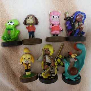 ニンテンドウ(任天堂)のamiibo  ガール コジャケ オクトリング イカ ケント しずえ リサ　７個(その他)