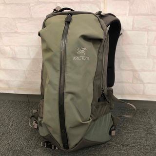 新品未使用品 アークテリクス ARC’TERYX マンティス16 ブラック