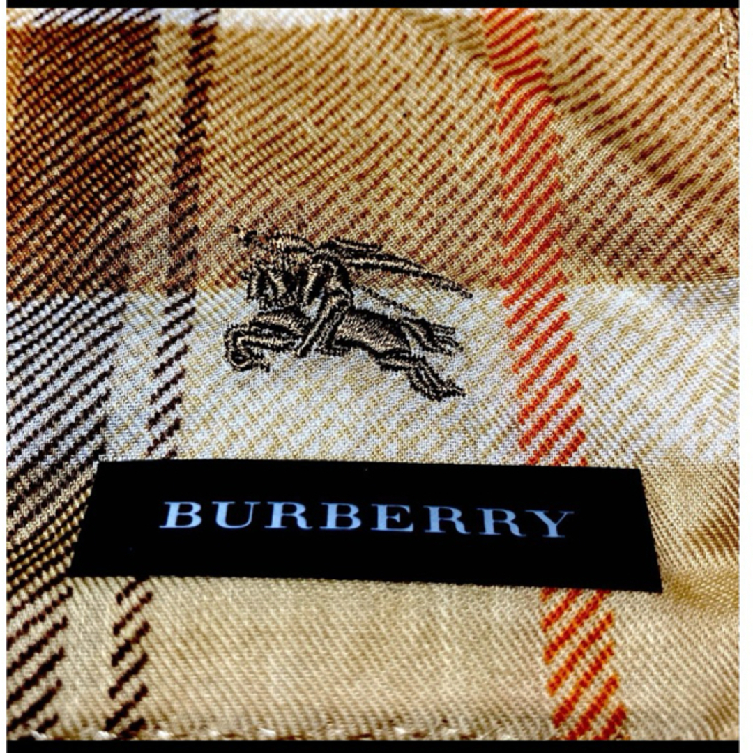 BURBERRY(バーバリー)のBURBERRY  バーバリーハンカチ　2色2枚セット　ホースマーク刺繍 レディースのファッション小物(ハンカチ)の商品写真