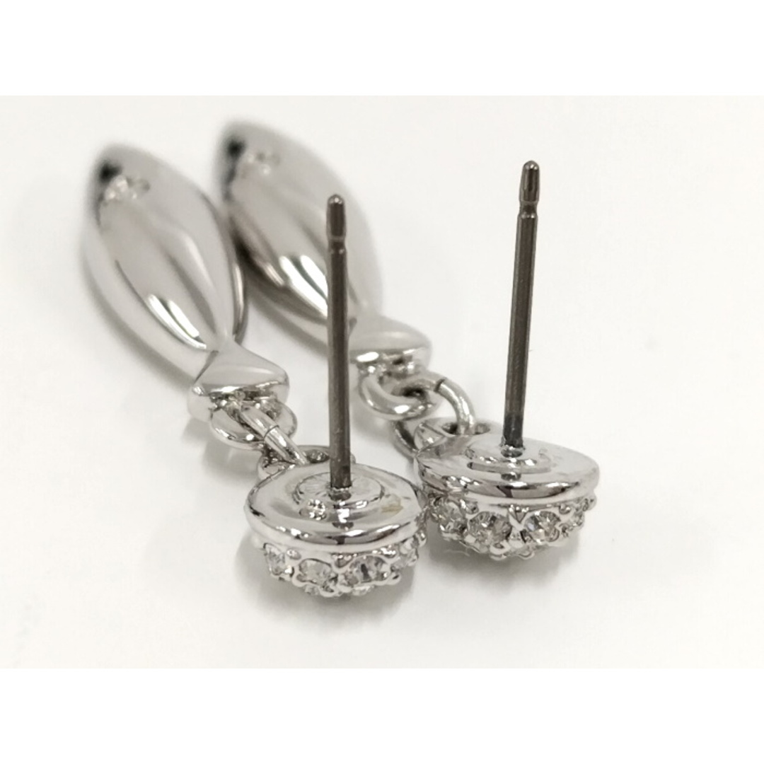 SWAROVSKI - SWAROVSKI ピアス クリスタル シルバー 835000の SWAROVSKI - SWAROVSKI ピアス クリスタル シルバー 835000の