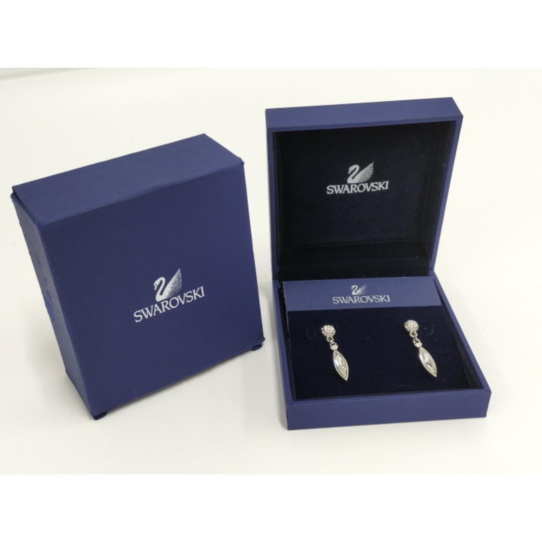 SWAROVSKI - SWAROVSKI ピアス クリスタル シルバー 835000の SWAROVSKI - SWAROVSKI ピアス クリスタル シルバー 835000の