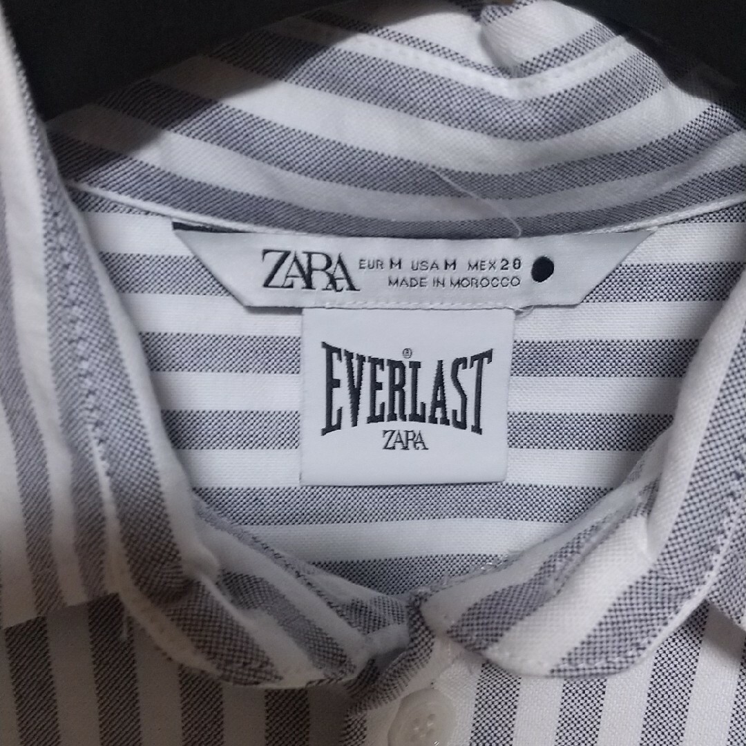 ZARA(ザラ)のZARA オーバーサイズ　クレイジーパターン　白　グレー　EVERLASTコラボ レディースのトップス(シャツ/ブラウス(長袖/七分))の商品写真