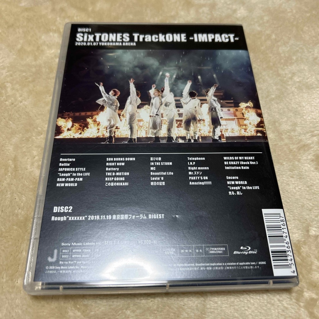 TrackONE　-IMPACT- Blu-ray 通常盤　SixTONES エンタメ/ホビーのDVD/ブルーレイ(アイドル)の商品写真