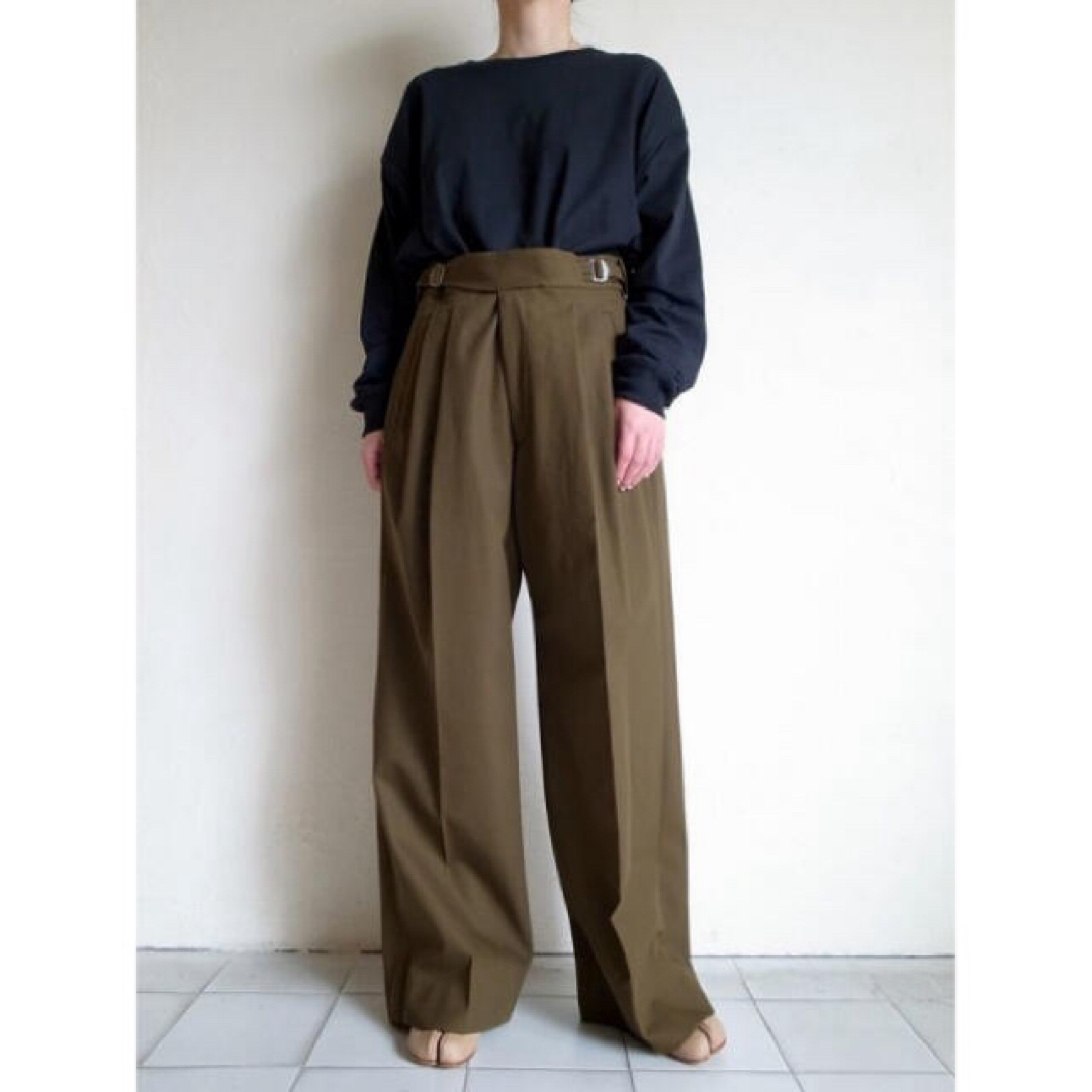 YOKE(ヨーク)のYOKE 2TUCK WIDE GURKHA TROUSERS メンズのパンツ(スラックス)の商品写真