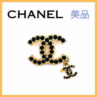 シャネル(CHANEL)のシャネル ココマーク ラインストーン ブローチ 01A レディース ゴールド 黒(ブローチ/コサージュ)