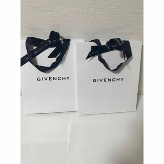 GIVENCHY ショップ袋  ブラックリボン付　　　ショッパー(ショップ袋)