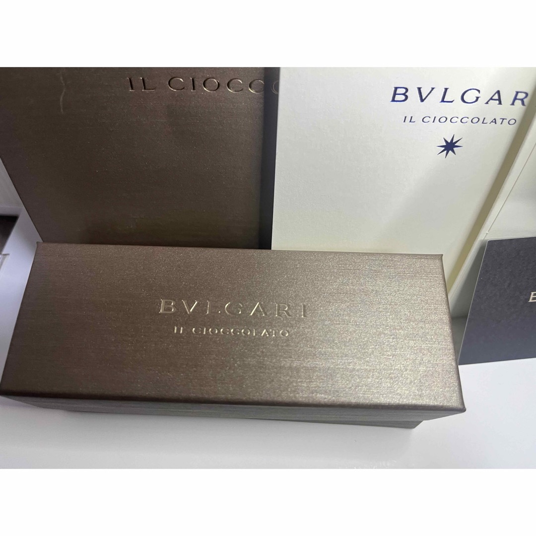 BVLGARI(ブルガリ)のブルガリ　紙袋 レディースのバッグ(ショップ袋)の商品写真