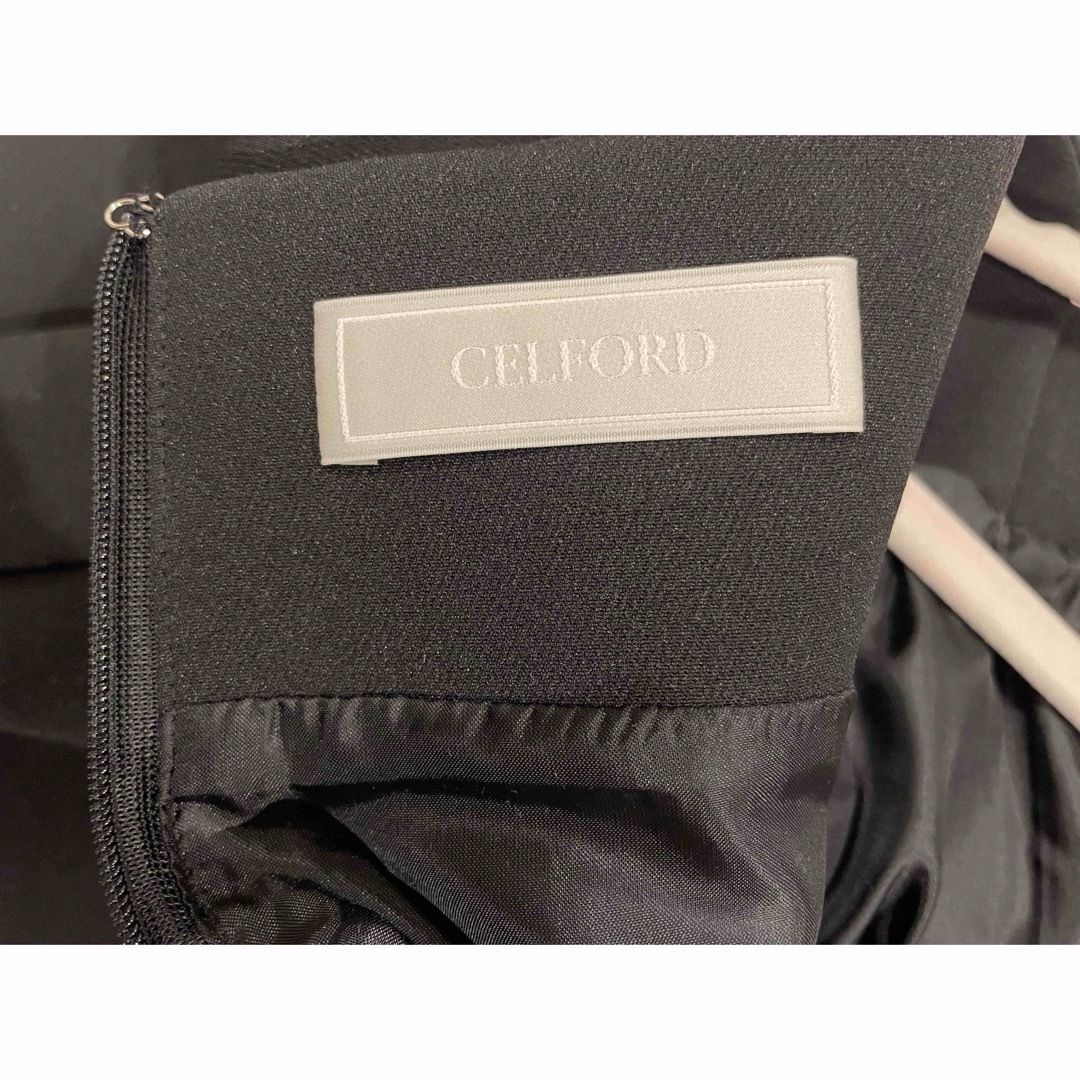 CELFORD(セルフォード)の卒業、入学にもおすすめ✨セルフォード定番ワンピース レディースのワンピース(ひざ丈ワンピース)の商品写真