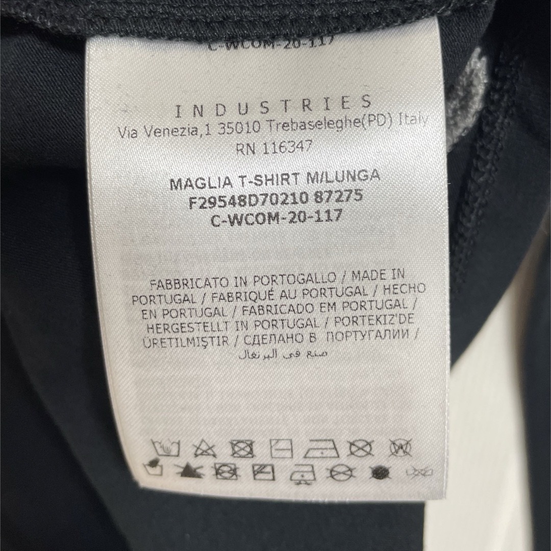 MONCLER(モンクレール)のモンクレール　140センチ（10ans）ブラックロンT  タグ付き未使用 キッズ/ベビー/マタニティのキッズ服女の子用(90cm~)(Tシャツ/カットソー)の商品写真