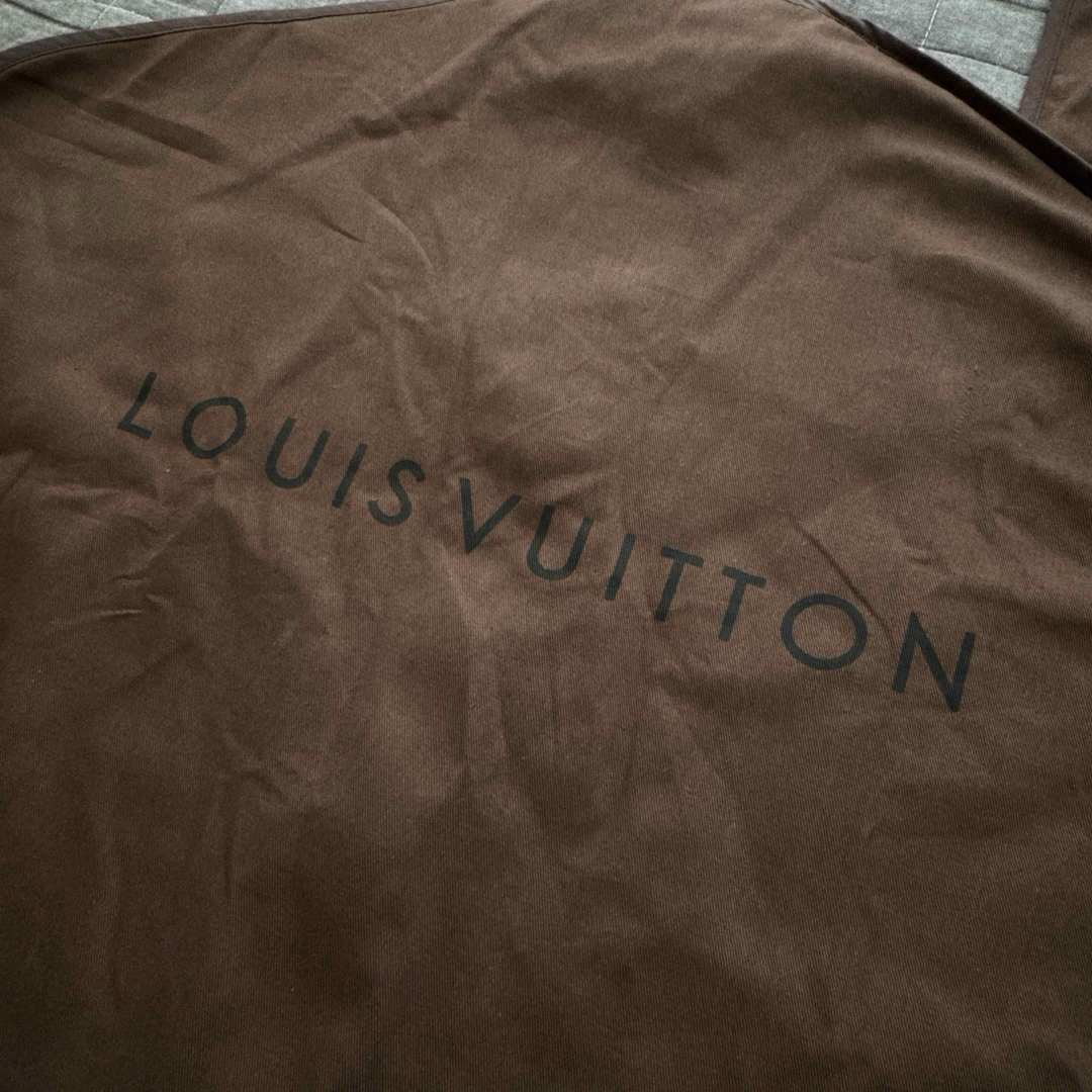 LOUIS VUITTON(ルイヴィトン)のLOUIS VUITTON ルイヴィトン LV ガーメントケース 衣装カバー2点 インテリア/住まい/日用品の収納家具(押し入れ収納/ハンガー)の商品写真