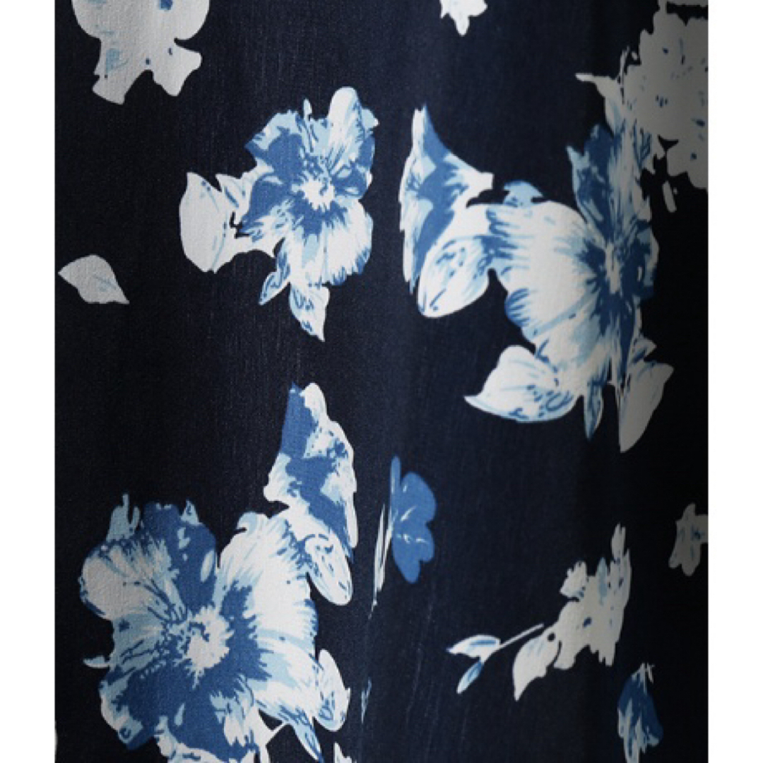 ViS(ヴィス)のVIS  中花プリントギャザースカート　Sサイズ レディースのスカート(ひざ丈スカート)の商品写真