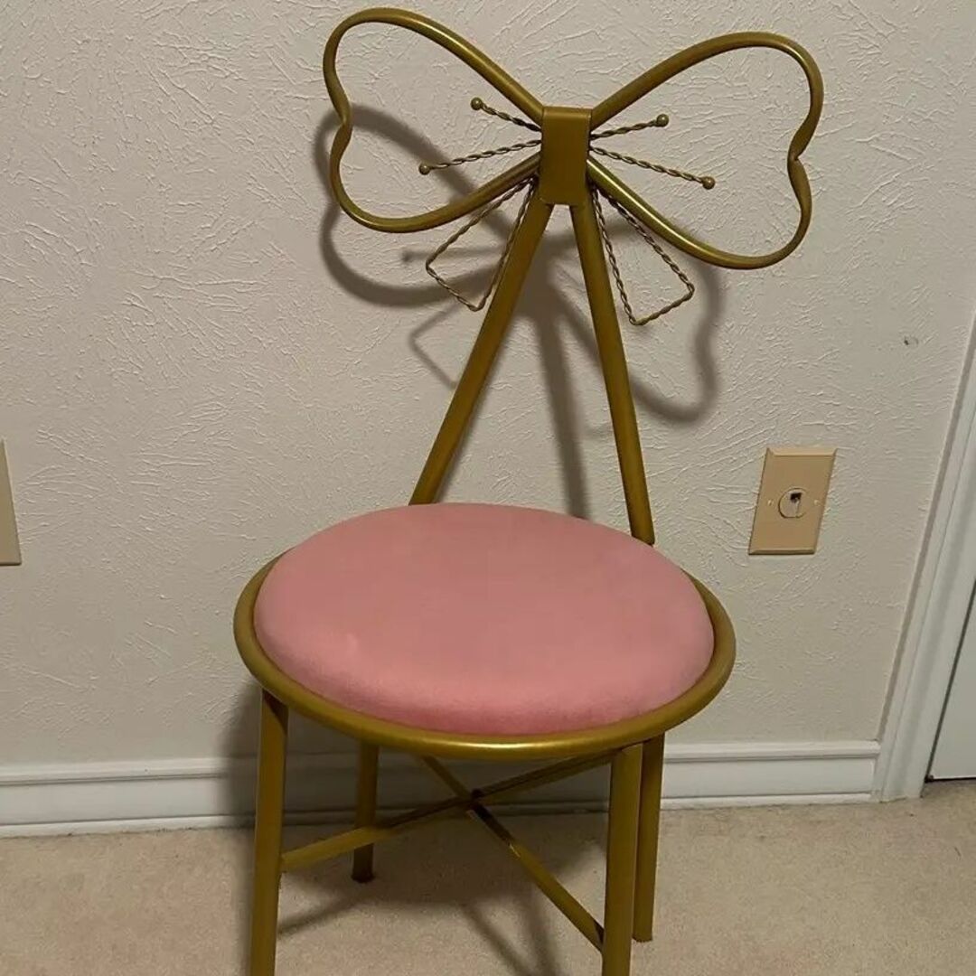 チェア 椅子 ピンク 化粧椅子 可愛い  ゴールデンメタル  ベルベット  インテリア/住まい/日用品の椅子/チェア(その他)の商品写真