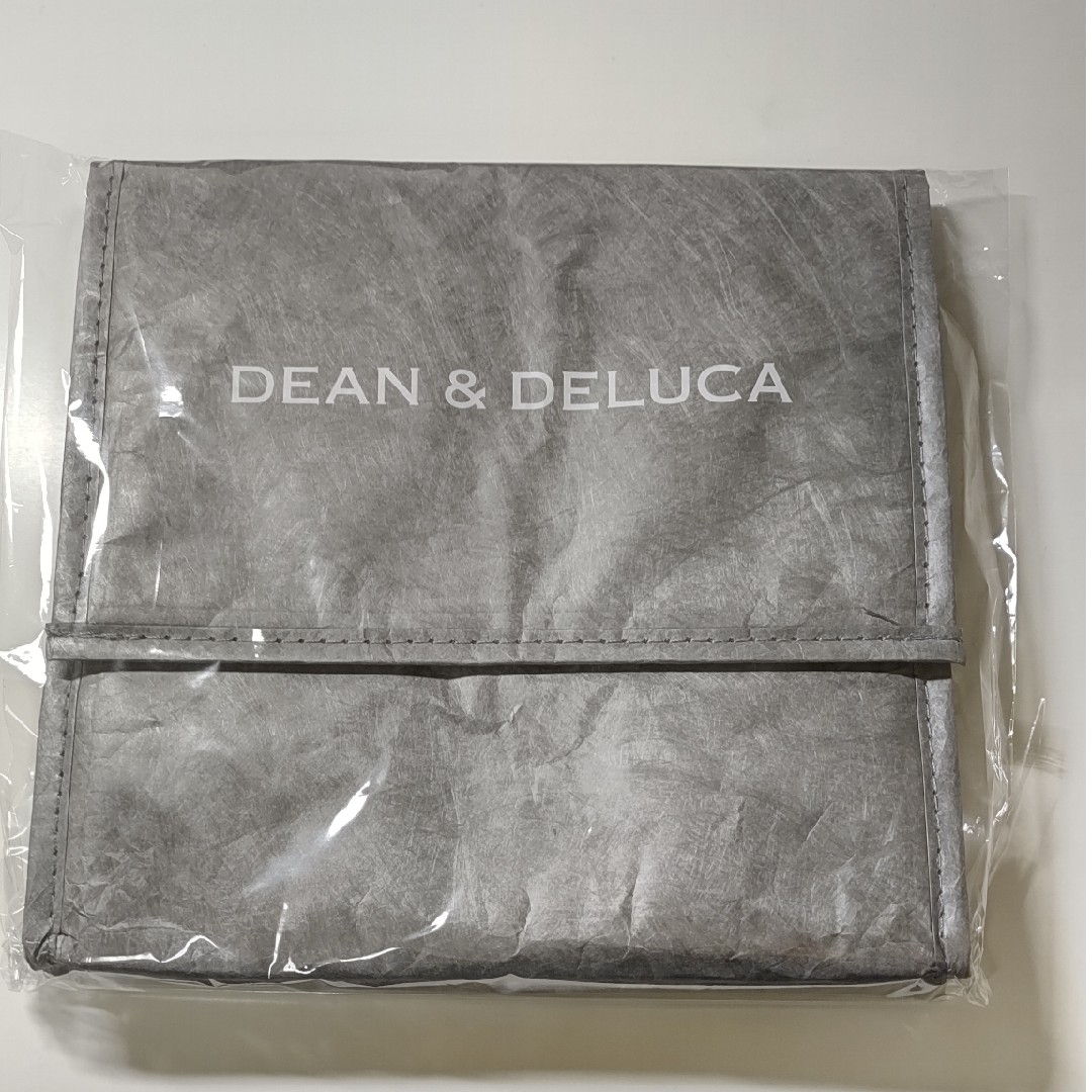 DEAN & DELUCA(ディーンアンドデルーカ)のDEAN&DELUCA ﾗﾝﾁﾊﾞｯｸﾞcharcoal grey インテリア/住まい/日用品のキッチン/食器(弁当用品)の商品写真