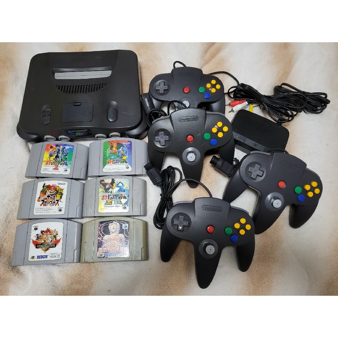 ネット限定】 Nintendo64 箱あり 本体+コントローラー1個+ソフト5本 ネット限定】 Nintendo64 箱あり 本体+コントローラー1個+ソフト5本
