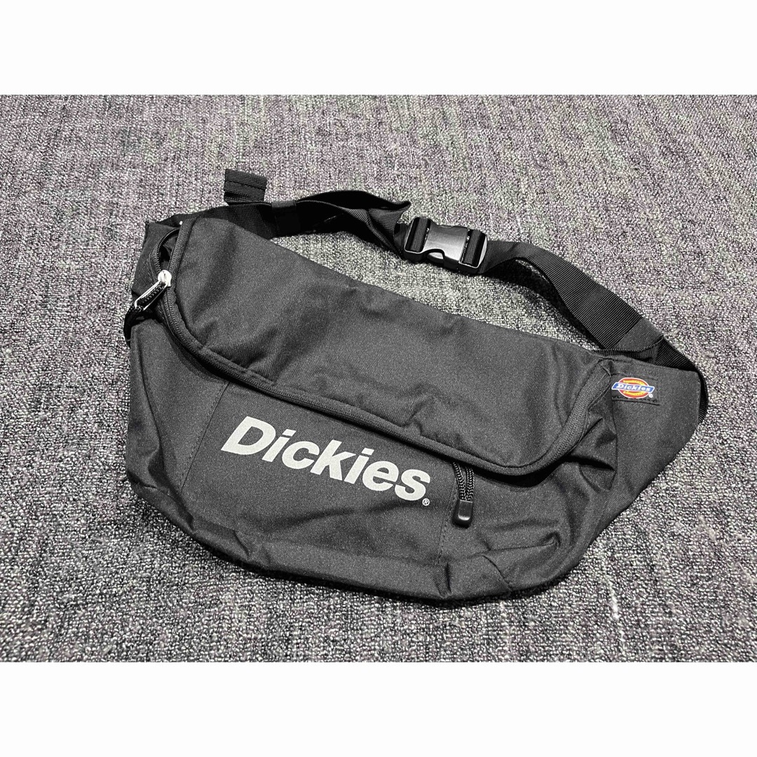 Dickies(ディッキーズ)のmen's未使用＊Dickies ボディバッグ（黒） メンズのバッグ(ボディーバッグ)の商品写真