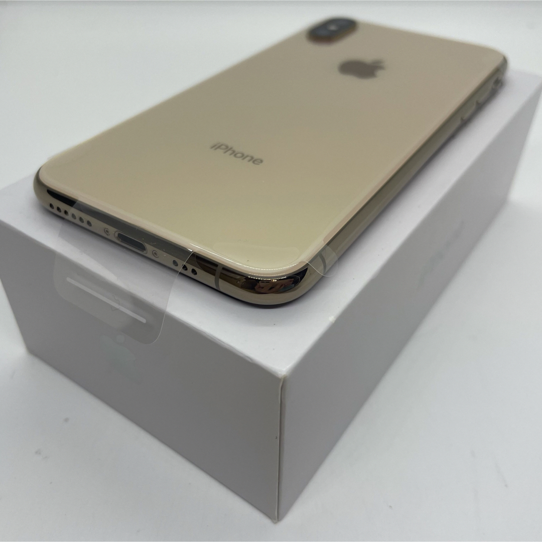 iPhone(アイフォーン)の【新品】iPhone Xs ゴールド 64 GB SIMフリー 本体 スマホ/家電/カメラのスマートフォン/携帯電話(スマートフォン本体)の商品写真