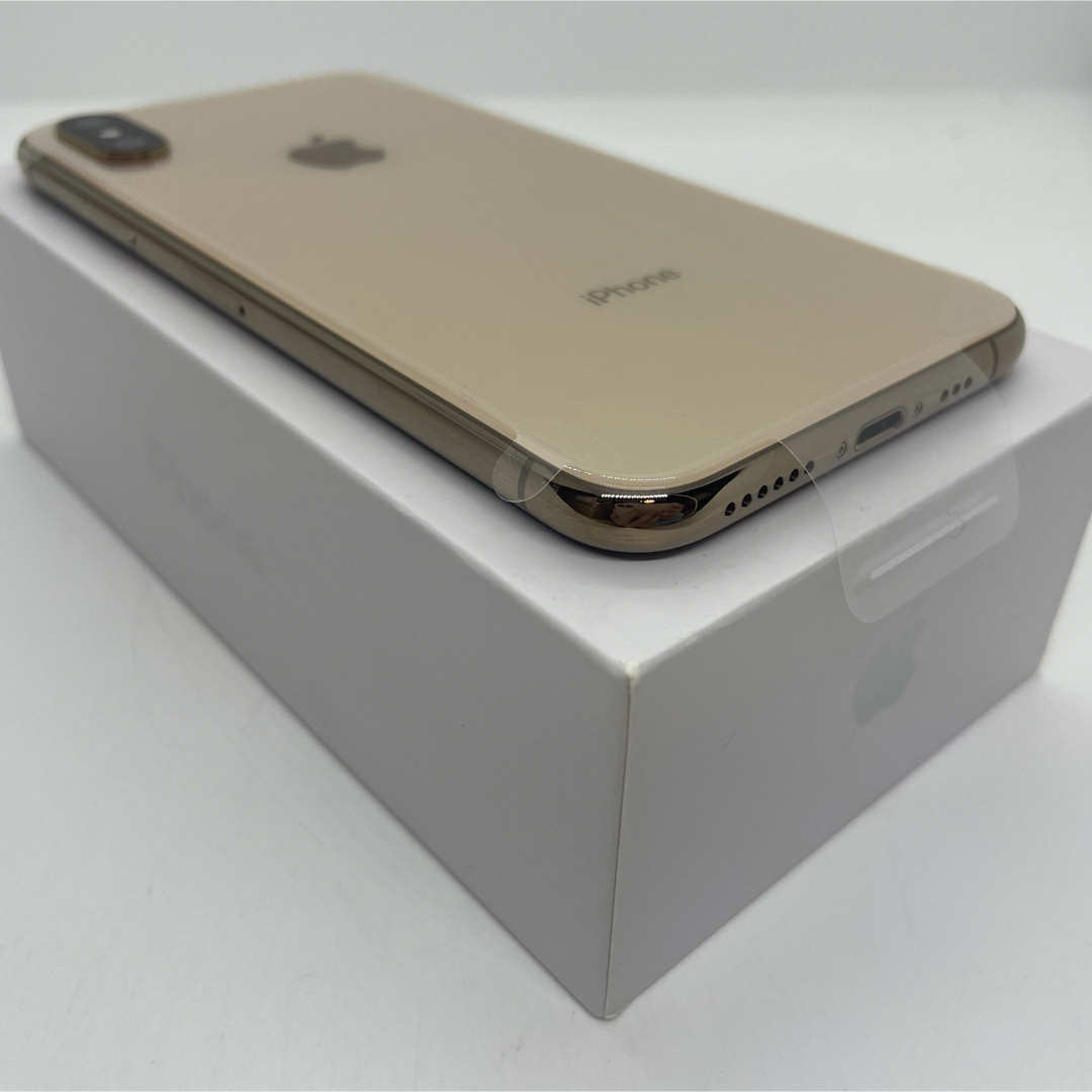 iPhone(アイフォーン)の【新品】iPhone Xs ゴールド 64 GB SIMフリー 本体 スマホ/家電/カメラのスマートフォン/携帯電話(スマートフォン本体)の商品写真