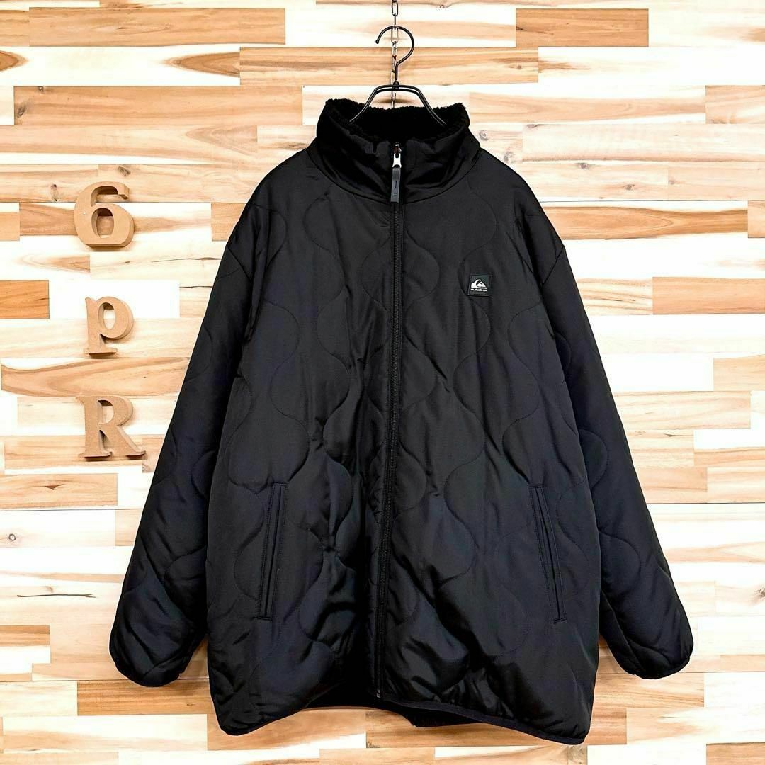 QUIKSILVER(クイックシルバー)の美品【クイックシルバー】リバーシブル ボア キルティング ジャケット L 黒 メンズのジャケット/アウター(ダウンジャケット)の商品写真