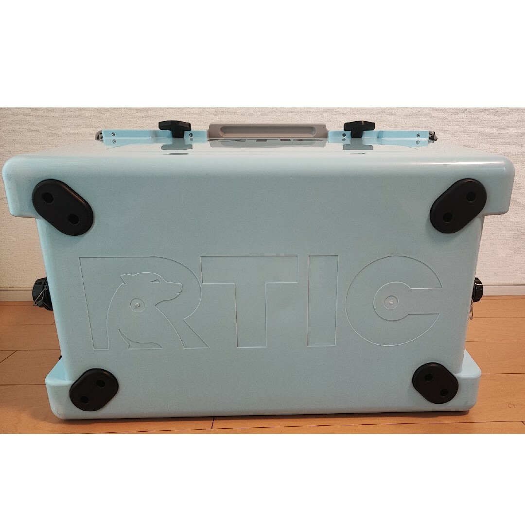 RTIC 52 Quart Ultra-Light Hard Cooler スポーツ/アウトドアのアウトドア(その他)の商品写真