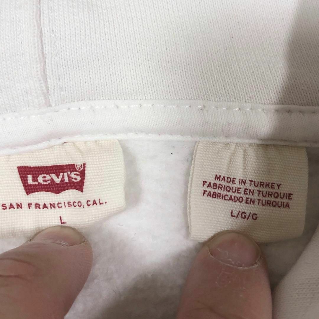 Levi's(リーバイス)のリーバイス　パーカー　ビッグロゴ　白　ホワイト　メンズ　Lサイズ メンズのトップス(パーカー)の商品写真