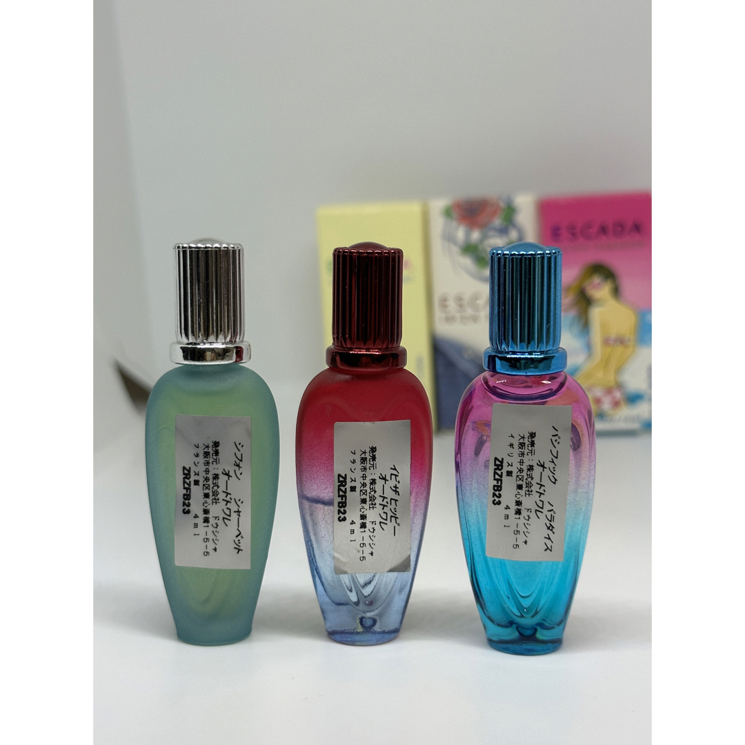 ESCADA(エスカーダ)のESCADA エスカーダ オードトワレ　4ml ミニ香水　廃盤 コスメ/美容の香水(香水(女性用))の商品写真