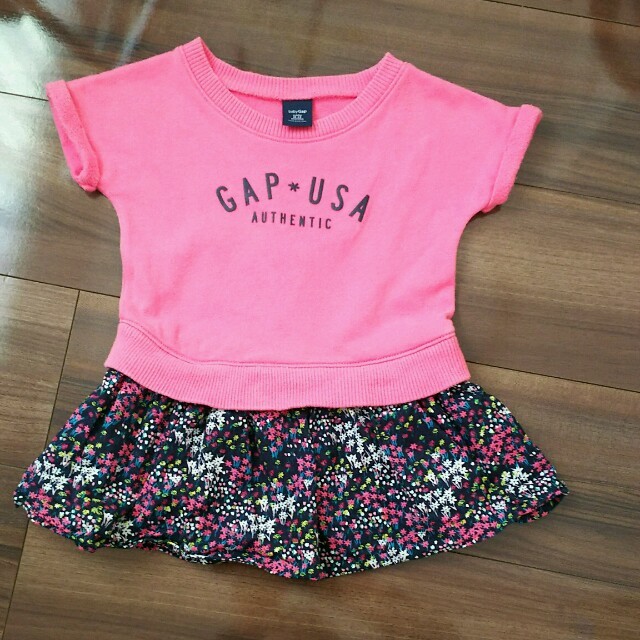 babyGAP(ベビーギャップ)のBabyGAP チュニック ピンク×小花柄 キッズ/ベビー/マタニティのキッズ服女の子用(90cm~)(その他)の商品写真