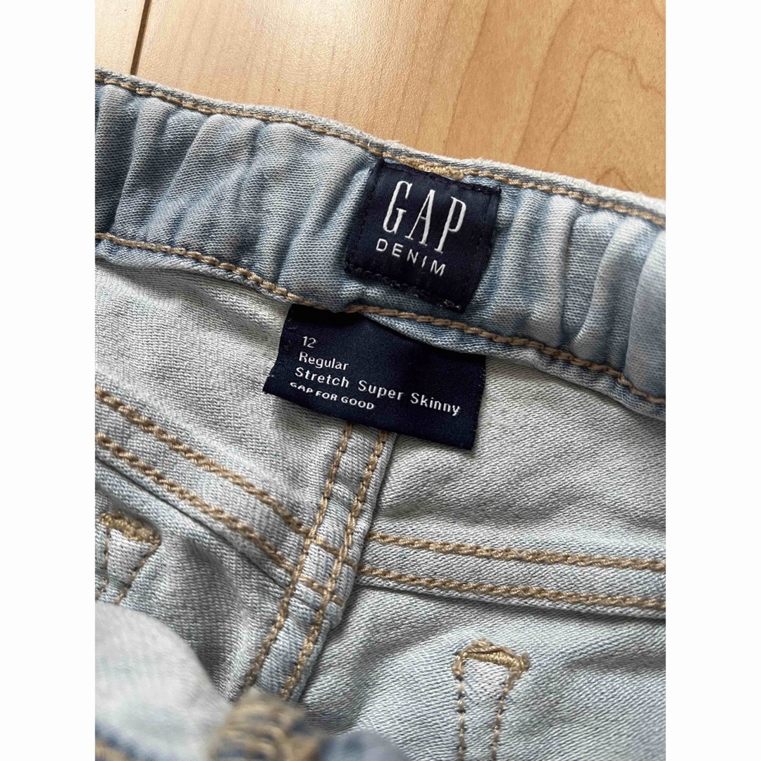 GAP(ギャップ)のGAP デニムジーンズ キッズ/ベビー/マタニティのキッズ服女の子用(90cm~)(パンツ/スパッツ)の商品写真