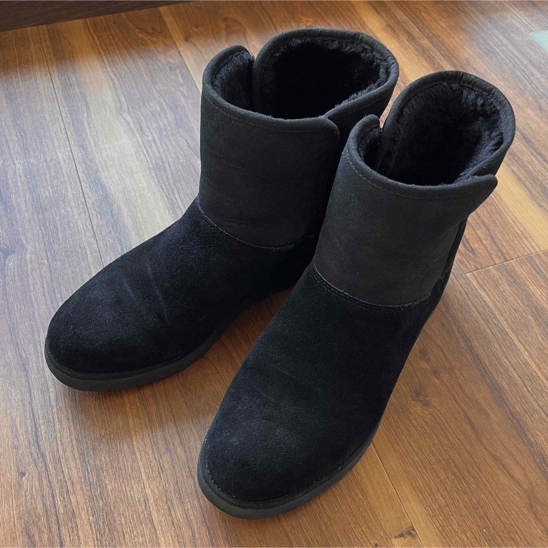 UGG(アグ)の正規品 UGG ムートン ブーツ KRISTIN 27cm ブラック アグ  黒 レディースの靴/シューズ(ブーツ)の商品写真