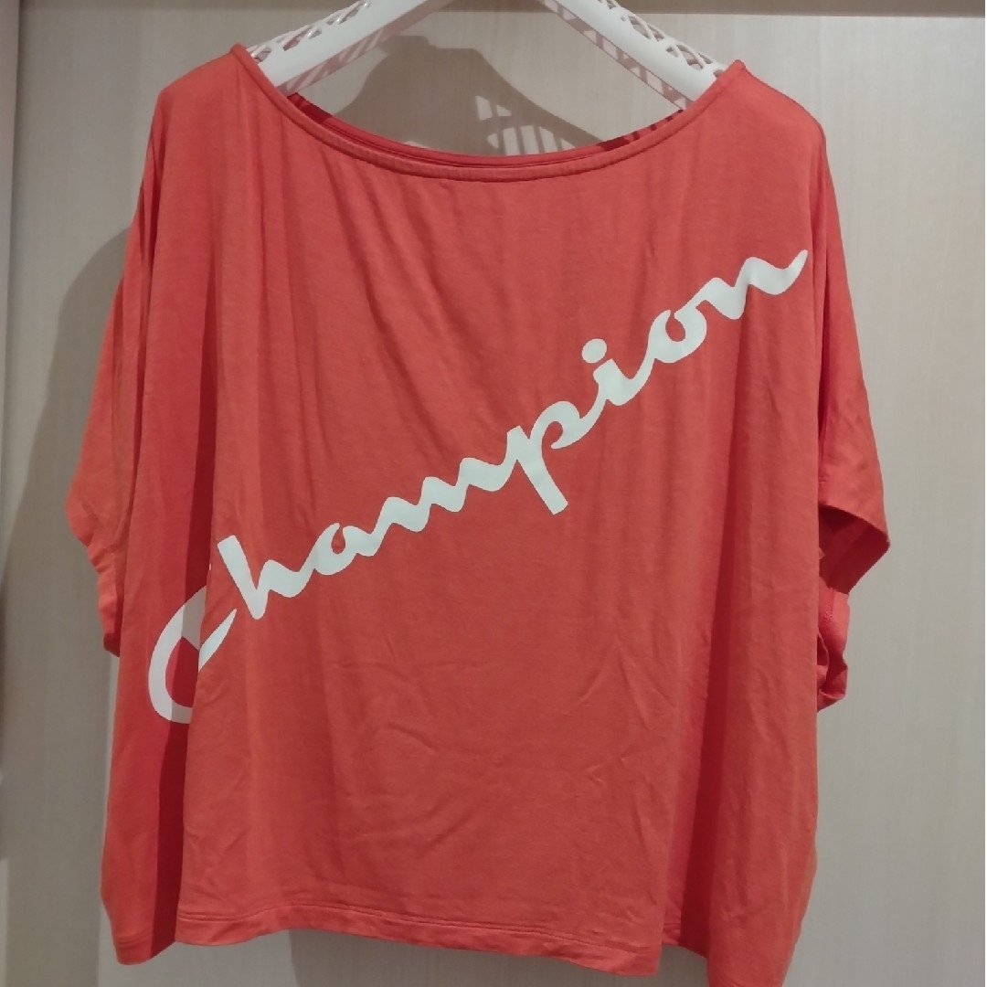 Champion(チャンピオン)の美品チャンピオンTシャツ レディースのトップス(Tシャツ(半袖/袖なし))の商品写真