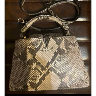 ルイヴィトン(LOUIS VUITTON)のルイヴィトン カプシーヌ BB(ハンドバッグ)