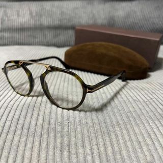 トムフォード(TOM FORD)の【新品未使用】TOMFORDトムフォード サングラスTF5494 052 高級(サングラス/メガネ)