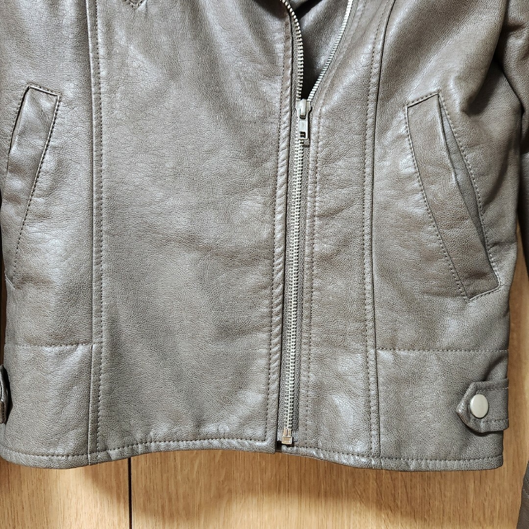 EMODA(エモダ)のEMODA ライダース グレー ブラウン 美品 レディースのジャケット/アウター(ライダースジャケット)の商品写真