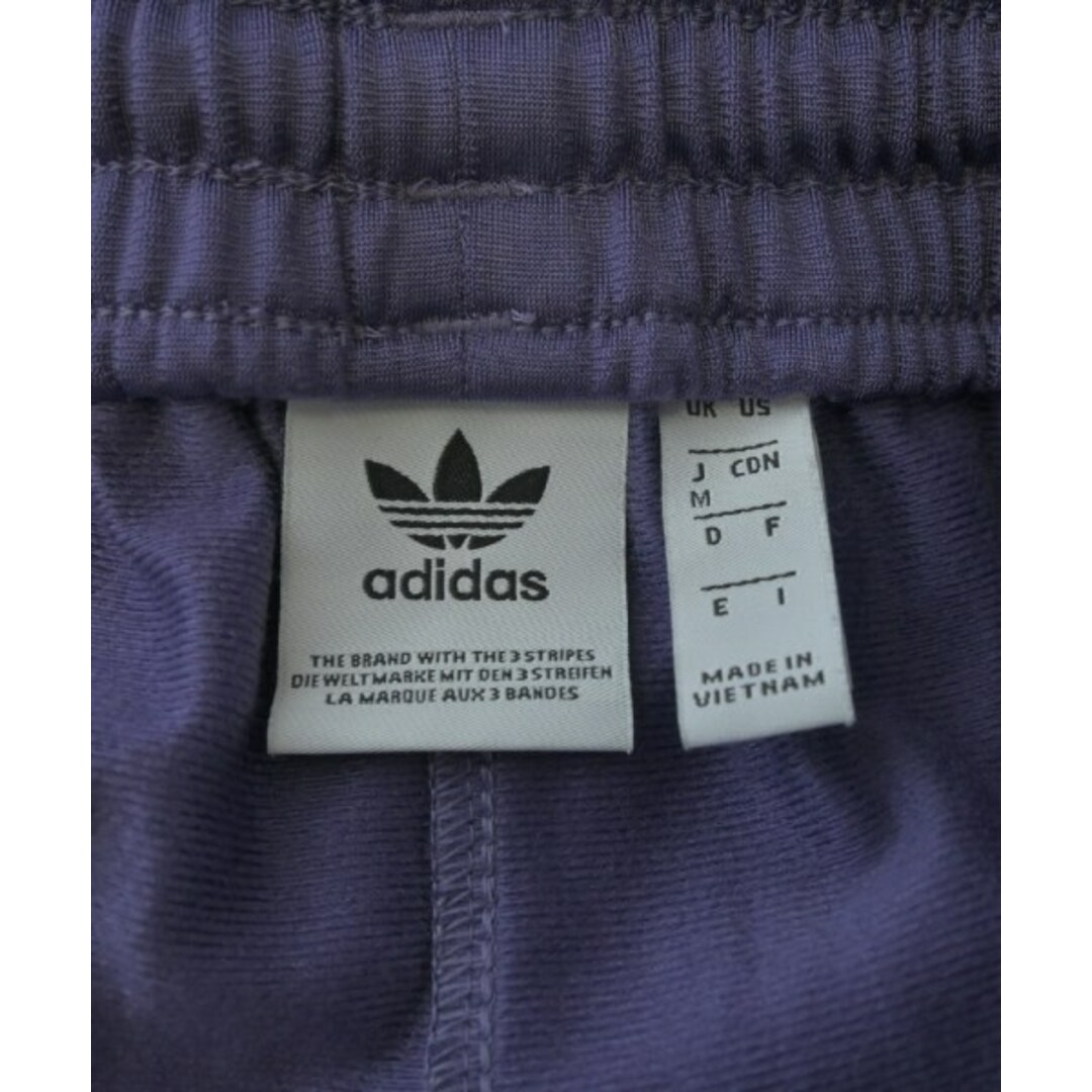 adidas(アディダス)のadidas アディダス ショートパンツ M 紫x白 【古着】【中古】 レディースのパンツ(ショートパンツ)の商品写真