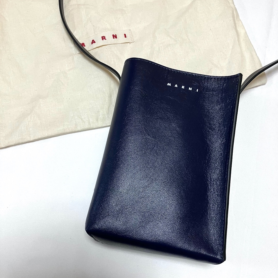 Marni(マルニ)の新品 22aw MARNI ショルダーバッグ 黒紺 5921 メンズのバッグ(ショルダーバッグ)の商品写真