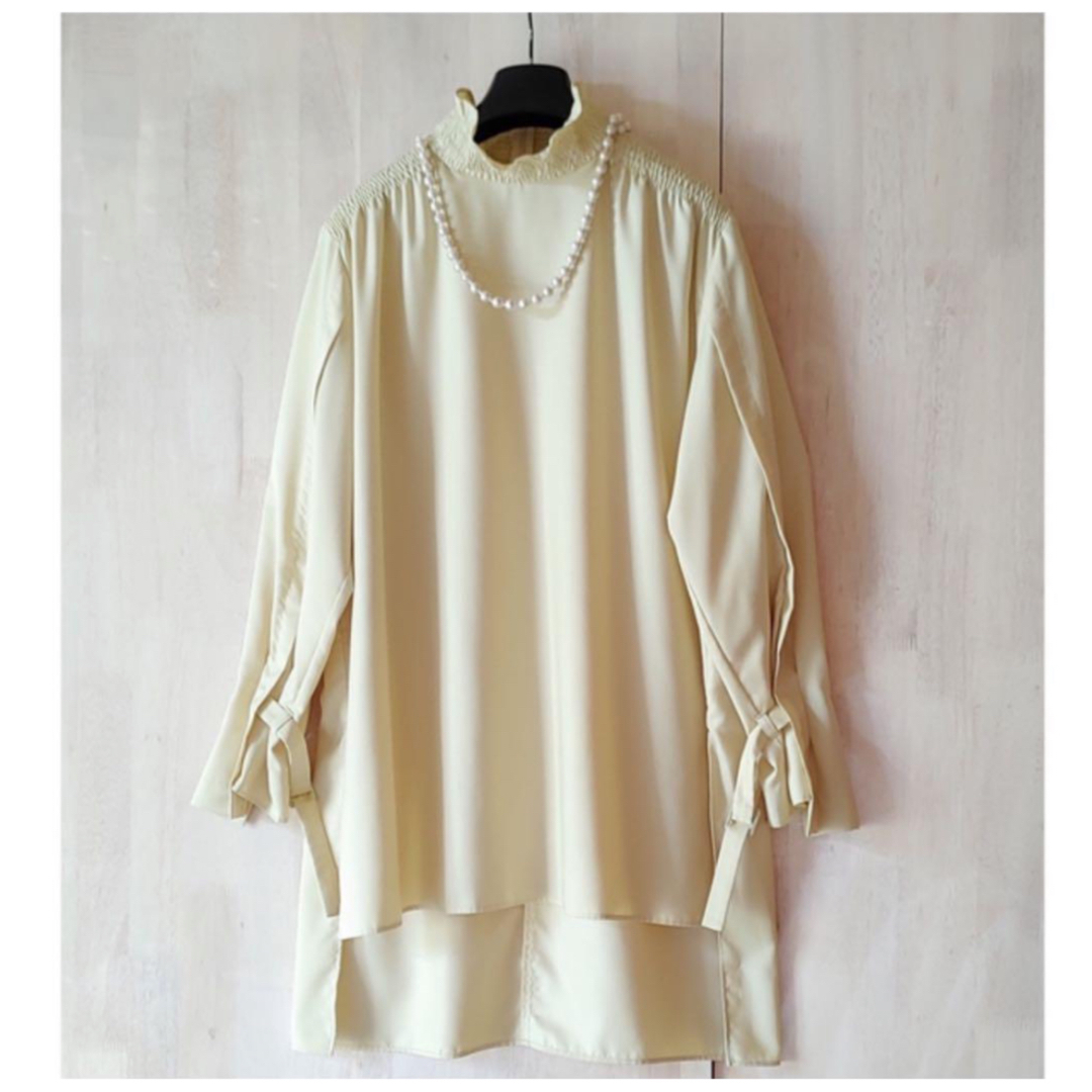 ADORE - ◇幻◇春物美品 ADORE 定価3.2万円 VERY掲載 マット ADORE - ◇幻◇春物美品 ADORE 定価3.2万円 VERY掲載 マット