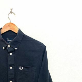 フレッドペリー(FRED PERRY)のFRED PERRY コットン長袖シャツ　ブラック　S(シャツ)