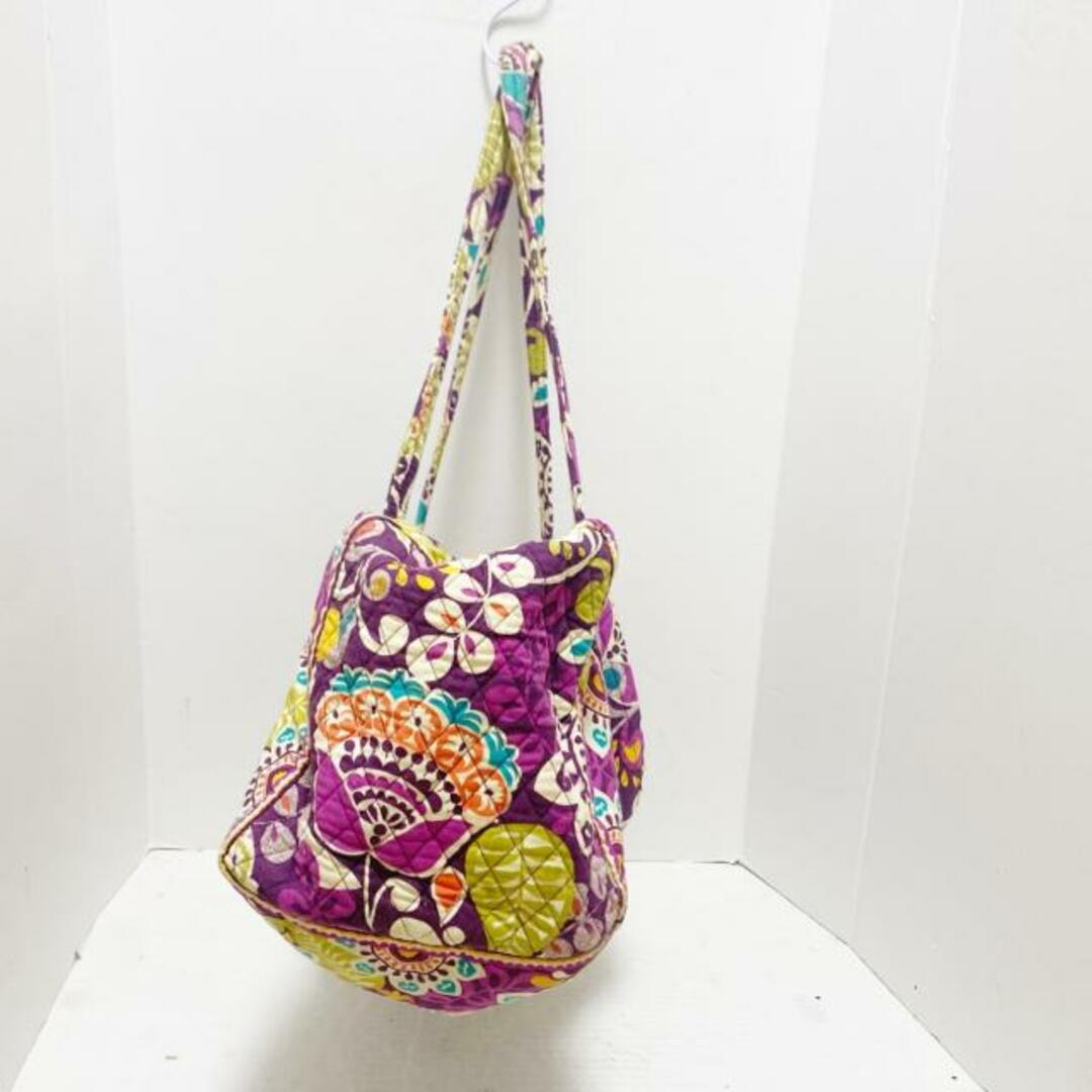 Vera Bradley(ヴェラブラッドリー)のVera Bradley(ベラブラッドリー) ボストンバッグ - パープル×アイボリー×マルチ 花柄/キルティング/本体ロックなし コットン レディースのバッグ(ボストンバッグ)の商品写真