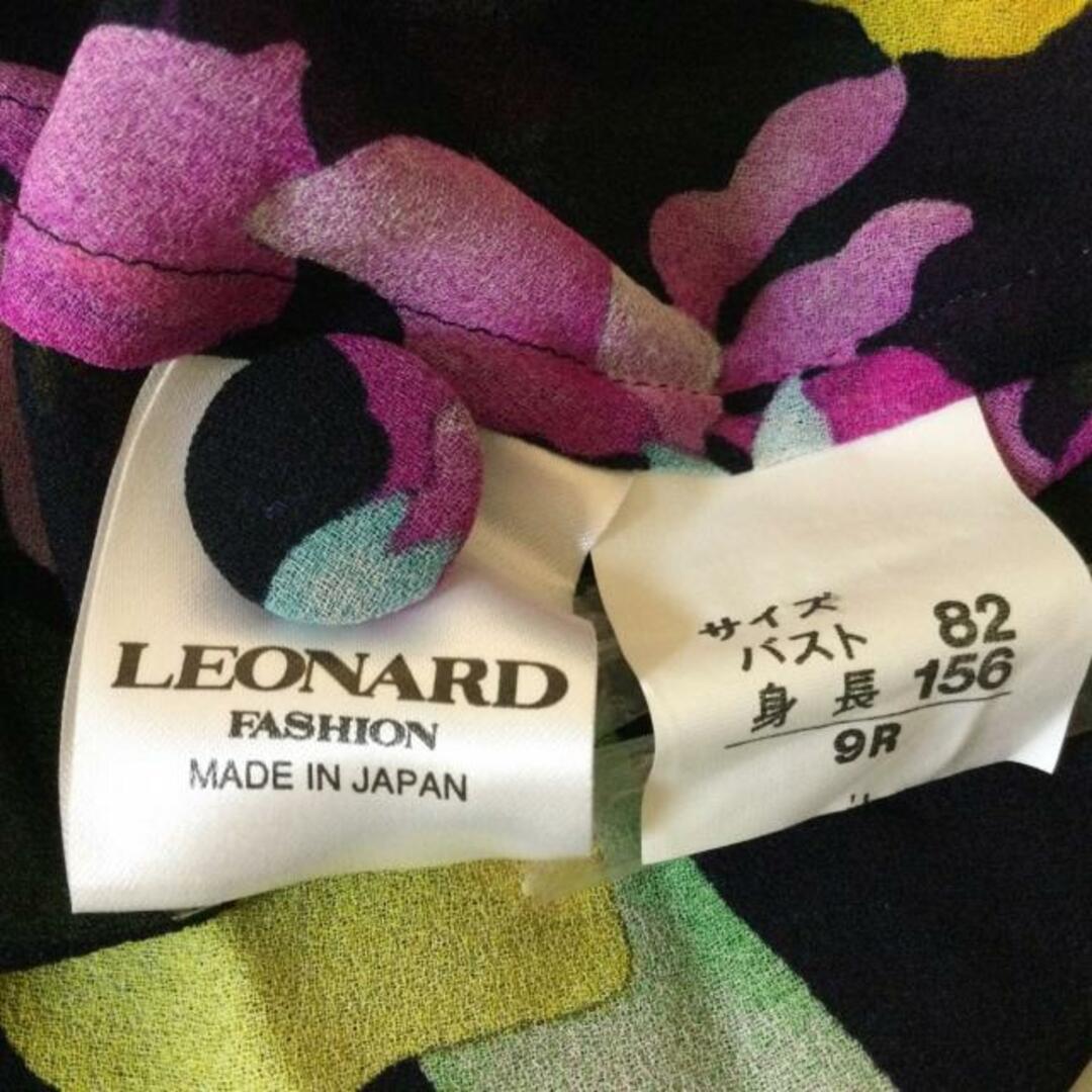 LEONARD(レオナール)のLEONARD(レオナール) ワンピース サイズ9R レディース美品  - 黒×ピンク×マルチ 半袖/ミニ/花柄 レディースのワンピース(その他)の商品写真
