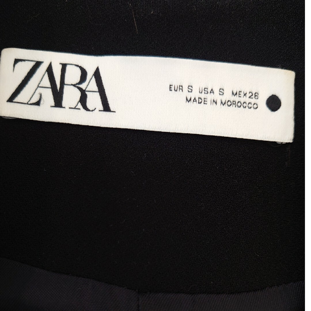 ZARA(ザラ)のZARA スリット入り ベスト レディースのトップス(ベスト/ジレ)の商品写真