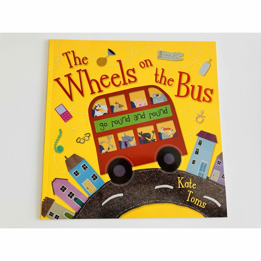 英語絵本　the wheel on the bus エンタメ/ホビーの本(洋書)の商品写真