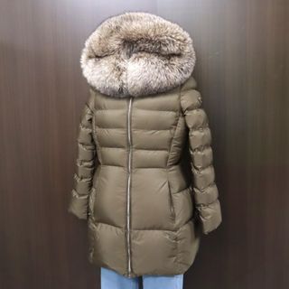 PRADA - 【PRADA】プラダ ブルーフォックスファー ダウンコート ナイロン カーキ×シルバー金具 #46 290696/ko00659kw