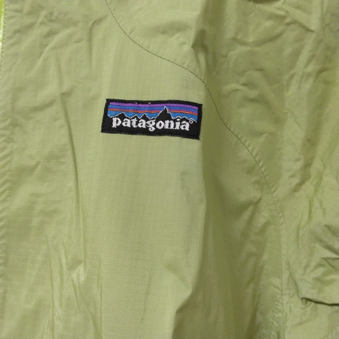 patagonia(パタゴニア)の◆美品◆ パタゴニア ウィメンズ xs トレントシェル レインウェア レディースのジャケット/アウター(ナイロンジャケット)の商品写真
